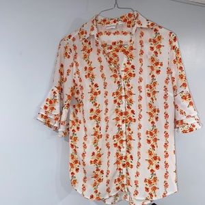 Women’s Button up flowered blouse